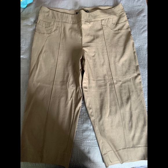 Addition Elle Cropped Khaki/Tan Pants - Picture 1 of 3